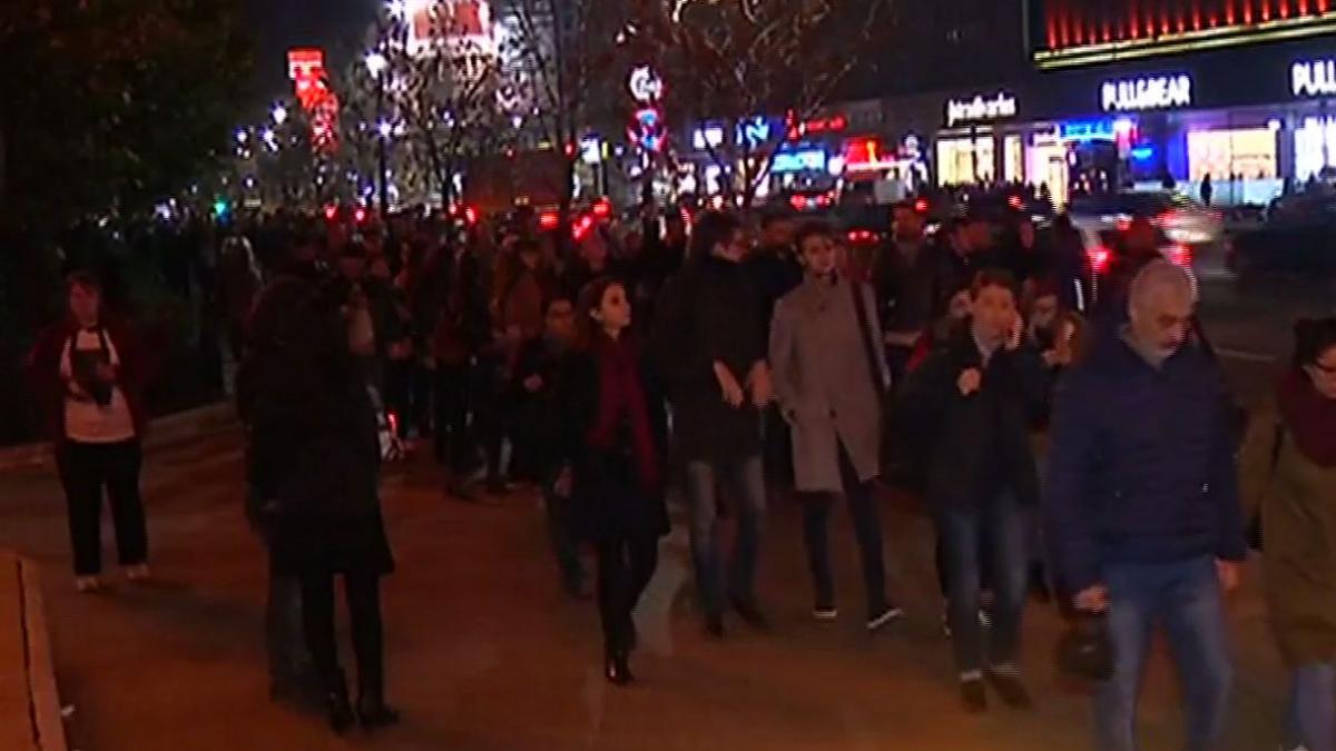 mii de persoane comemoreaza doi ani de la tragedia din colectiv video