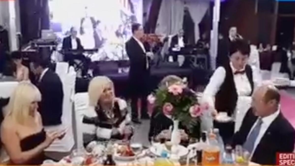 imaginile serii traian basescu la nunta cu elena udrea