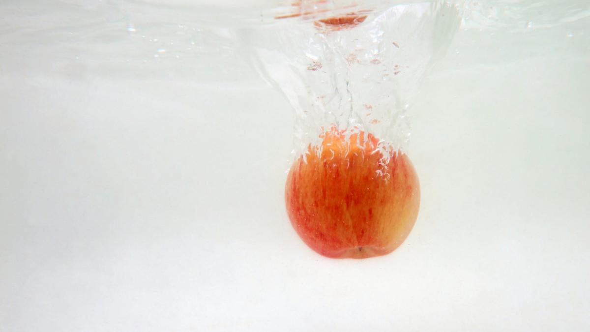 cu ce spalati fructele si legumele ca sa le curatati de pesticide apa nu este suficienta