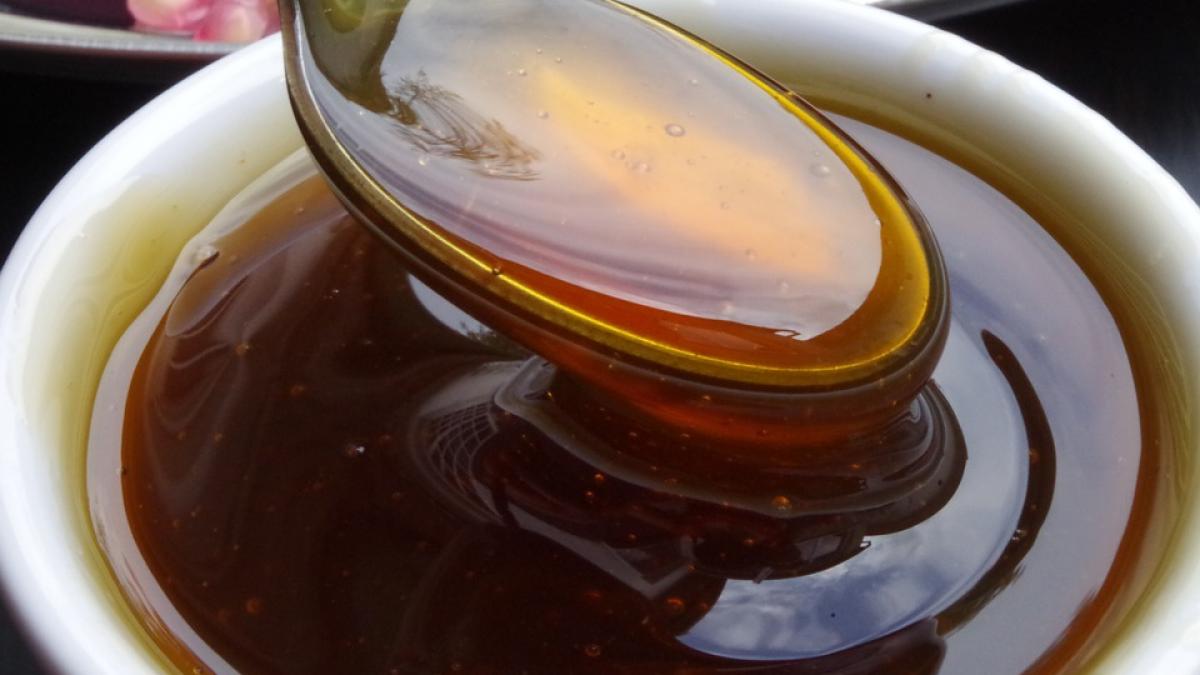 cu acest amestec scapi de tuse si durerile din gat in doar o zi