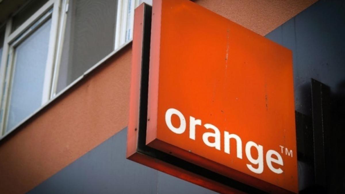 unul dintre cei mai mari operatori de telefonie mobila si a lansat propria banca online
