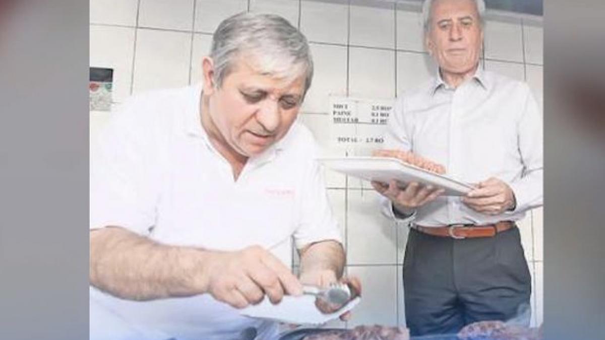 familia regelui micilor lovita de blestem