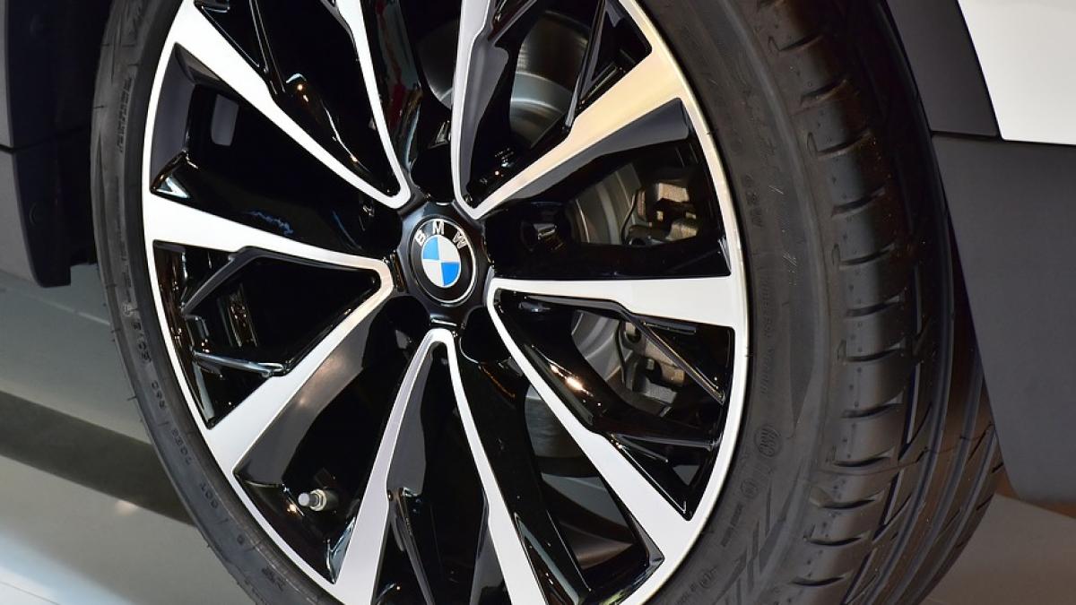 probleme pentru bmw grupul auto cheama in service un milion de vehicule care sunt modelele vizate