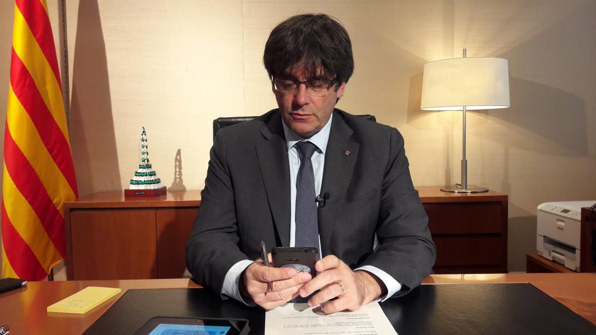 liderul catalan destituit carles puigdemont cap de lista la alegerile regionale anticipate din luna