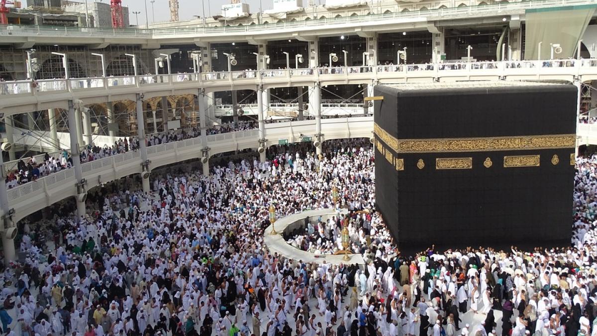 zece printi si zeci de fosti ministri arestati in arabia saudita