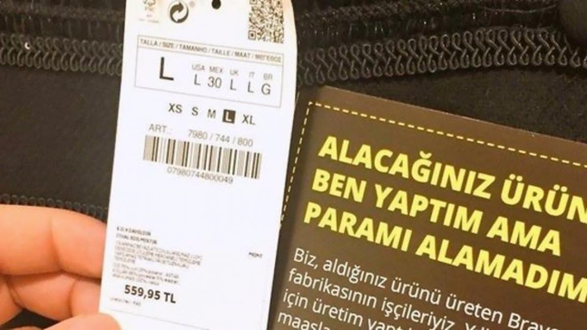 mesajele descoperite de clienti in hainele de la zara