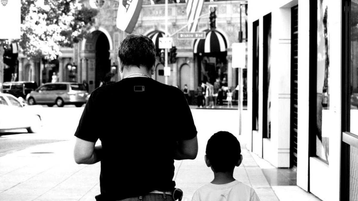 au anuntat compania de telefonie mobila ca fiul lor a murit si vor sa inchida abonamentul raspunsul