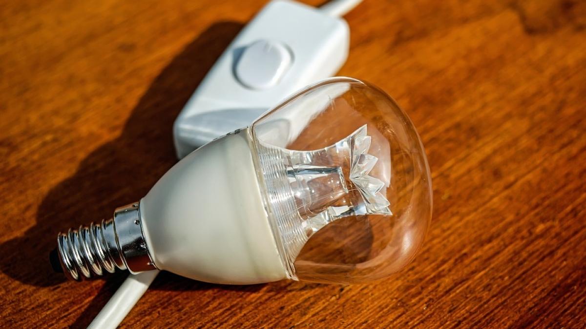 cum sa economisesti energia electrica si termica