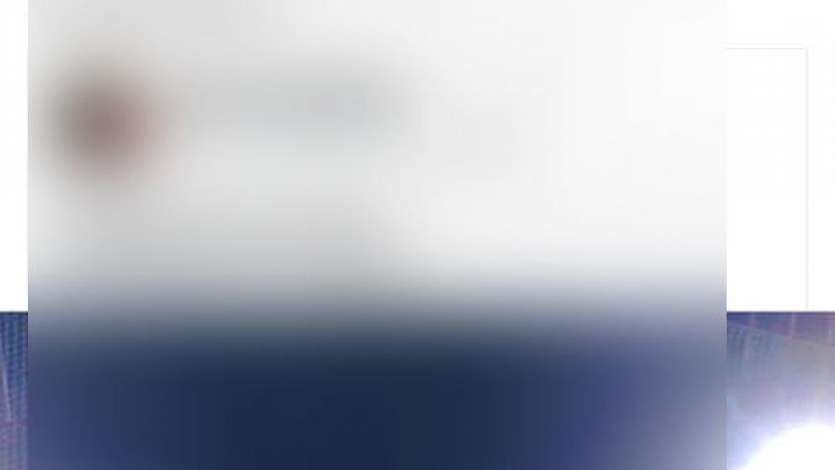 fotografii compromitatoare de pe contul de facebook al unui fotbalist roman ce a putut sa faca