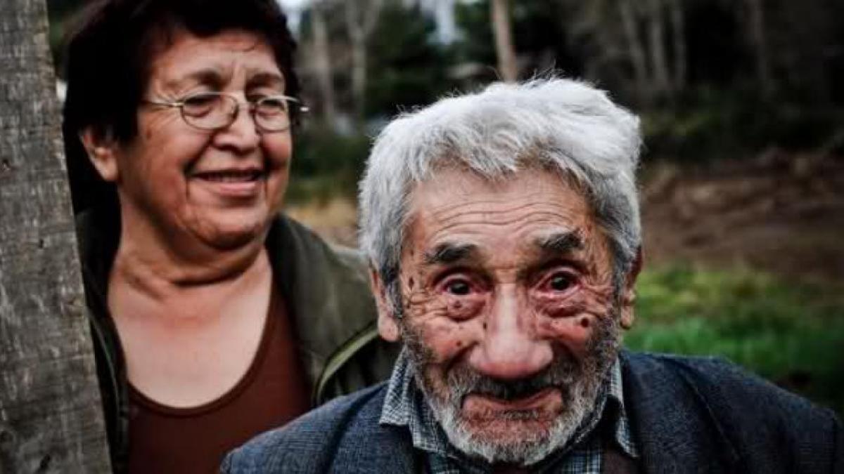 pe cand avea 63 de ani a luat la ea acasa sa l ingrijeasca un batranel de 99 de ani credea ca