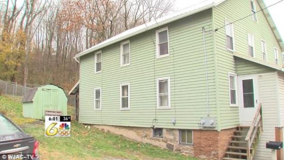 a mers in casa fiului ca sa ii faca ordine in locuinta cand era in baie a simtit ca lesina si a