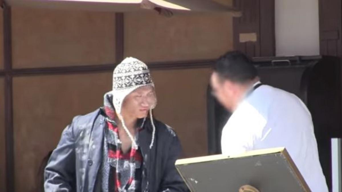 de necrezut cum s au comportat ospatarii unui restaurant cu un tanar sarac respectiv cu unul bine