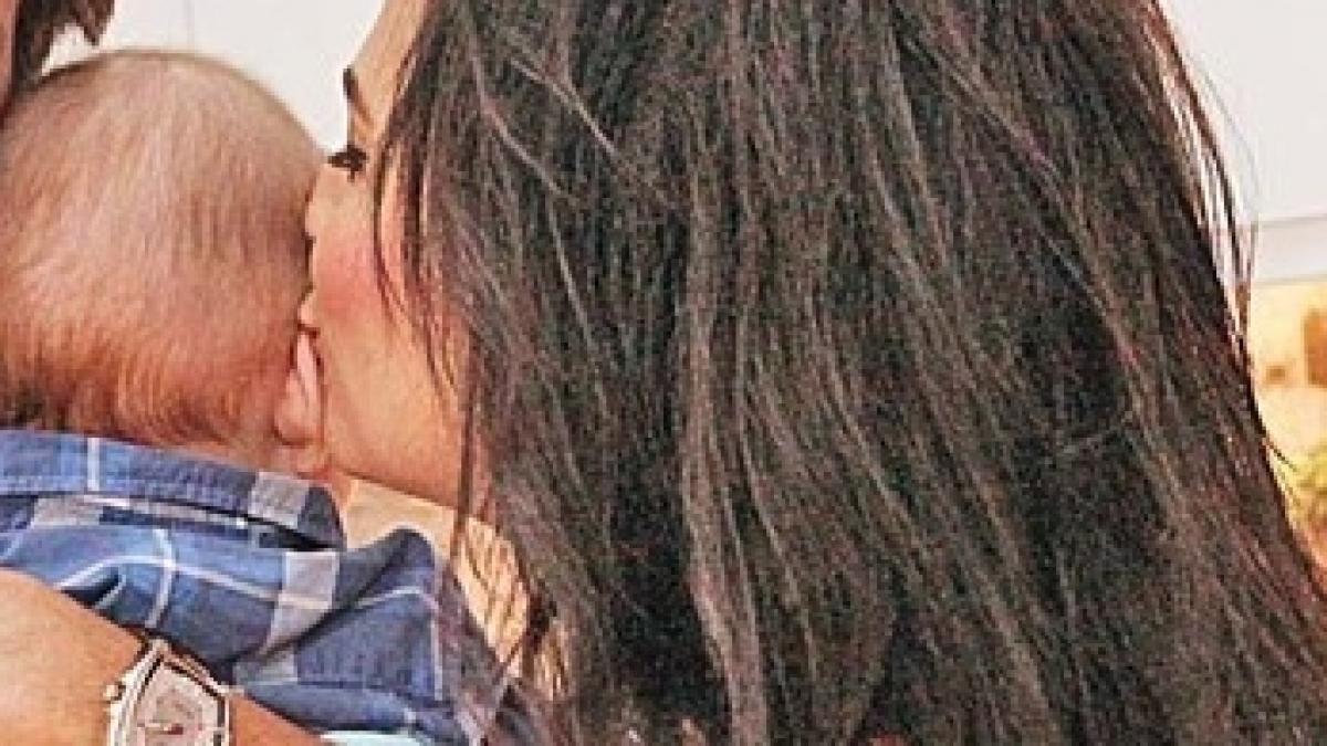 un cunoscut cantaret de la noi a devenit tatic in secret