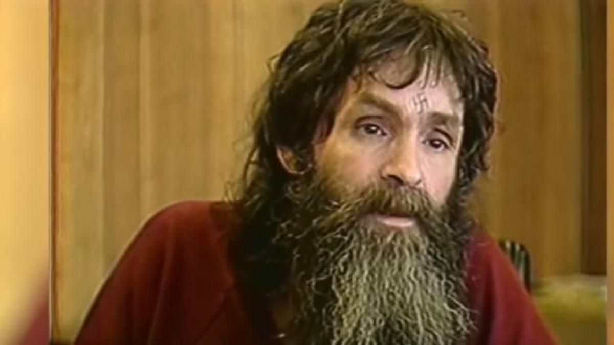 cunoscutul ucigas charles manson a murit