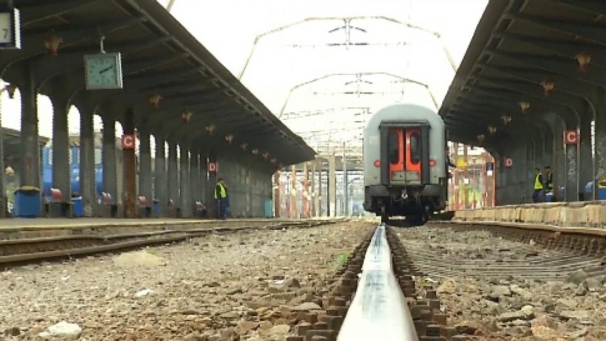 politist amenintat cu cutitul in tren cum s a aparat omul legii de un hot