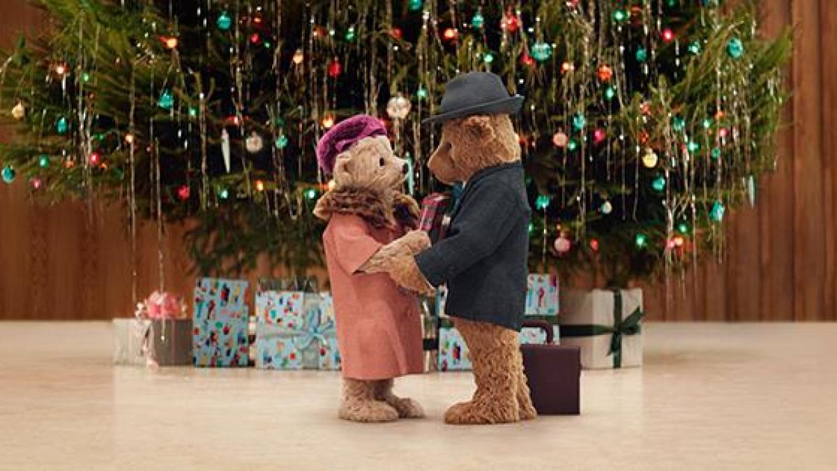 aeroportului heathrow a revenit cu o reclama emotionanta de craciun video