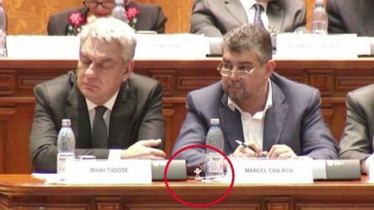 ce a aparut pe masa premierului tudose in timpul motiunii de cenzura