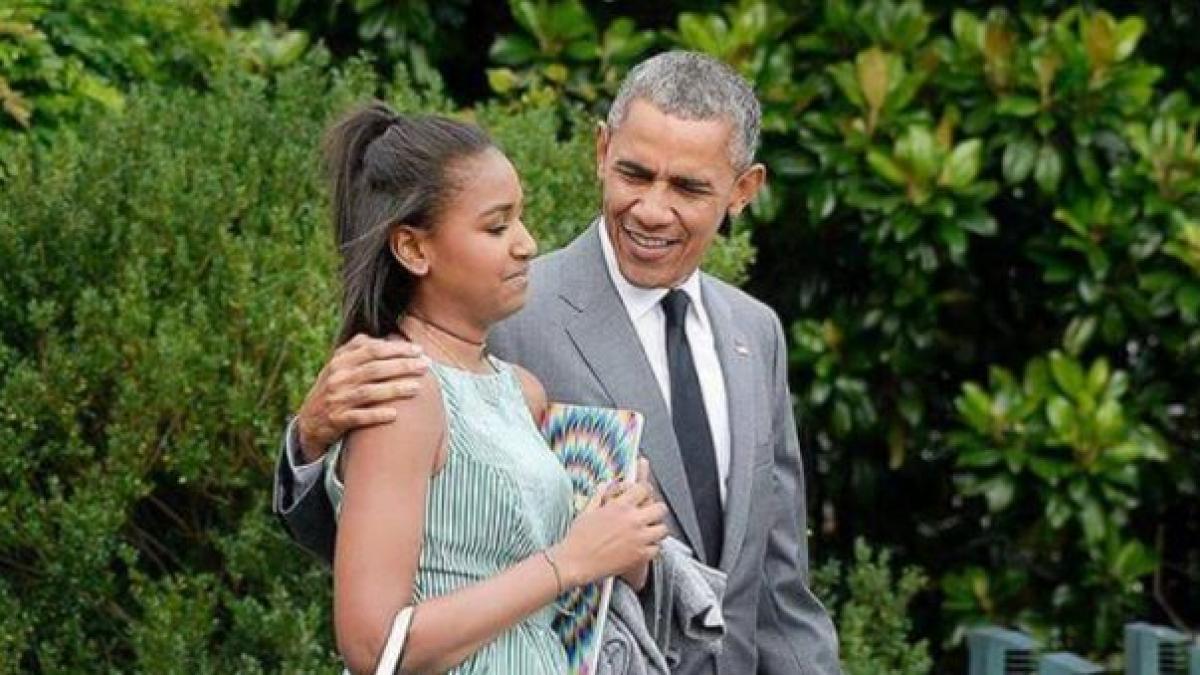 fiica cea mare a lui barack obama alaturi de noul ei iubit in ce ipostaza au fost surprinsi cei doi