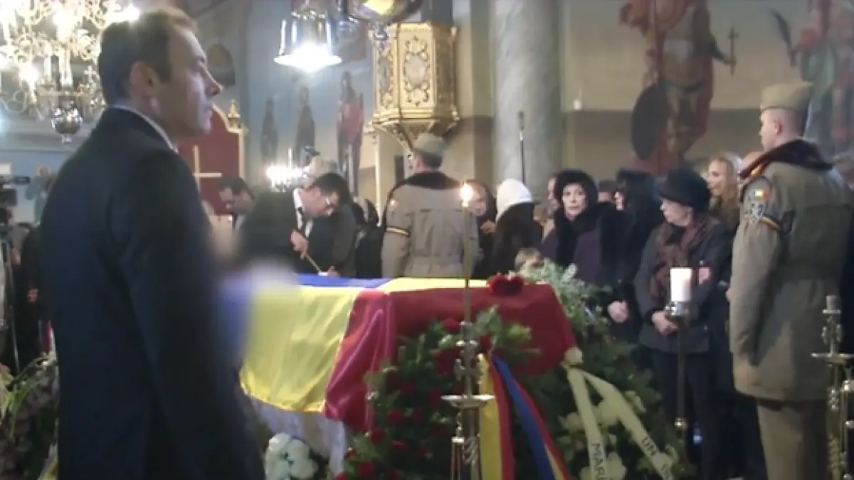 semne divine la inmormantarea stelei popescu crucea si tabloul s au prabusit in acelasi timp