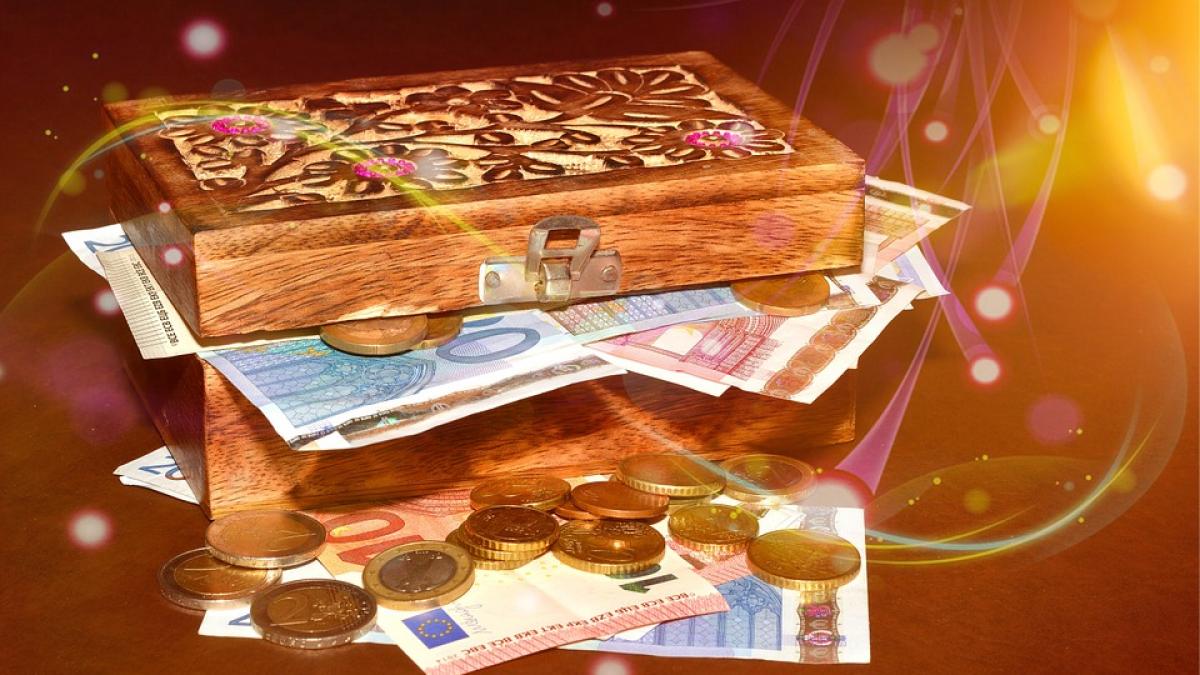 ce inseamna de fapt cand visezi bani