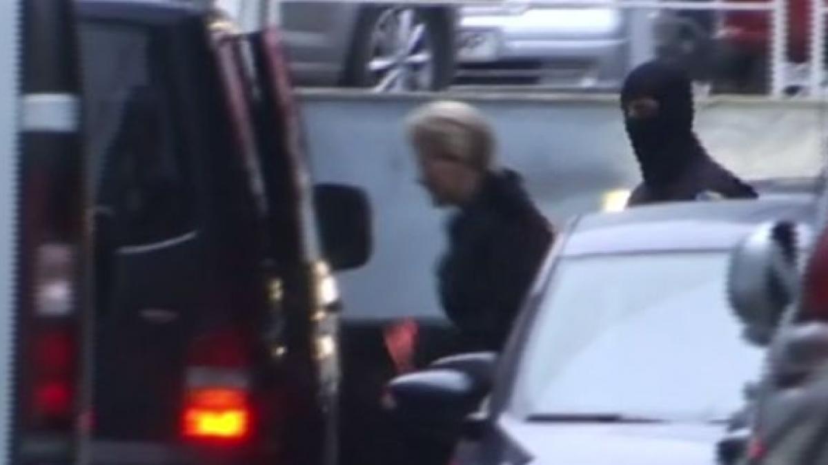 imagini cu sanda ladosi in duba mascatilor