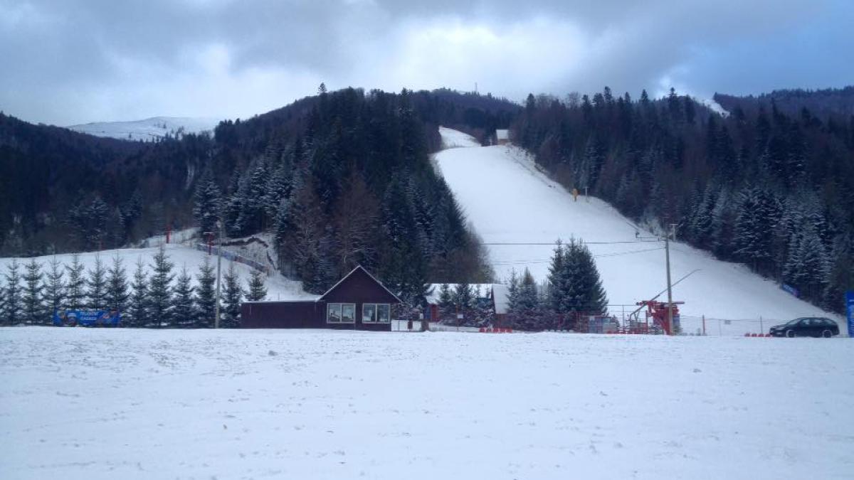 vesti bune pentru romanii care isi vor petrece minivacanta la munte sezonul de ski va fi deschis