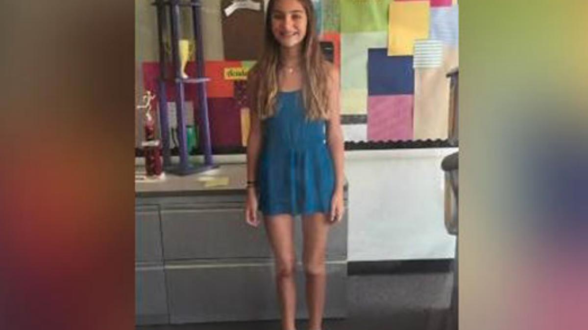 a purtat o rochie prea scurta la scoala iar profesorii au trimis o acasa ce a facut tatal fetei a