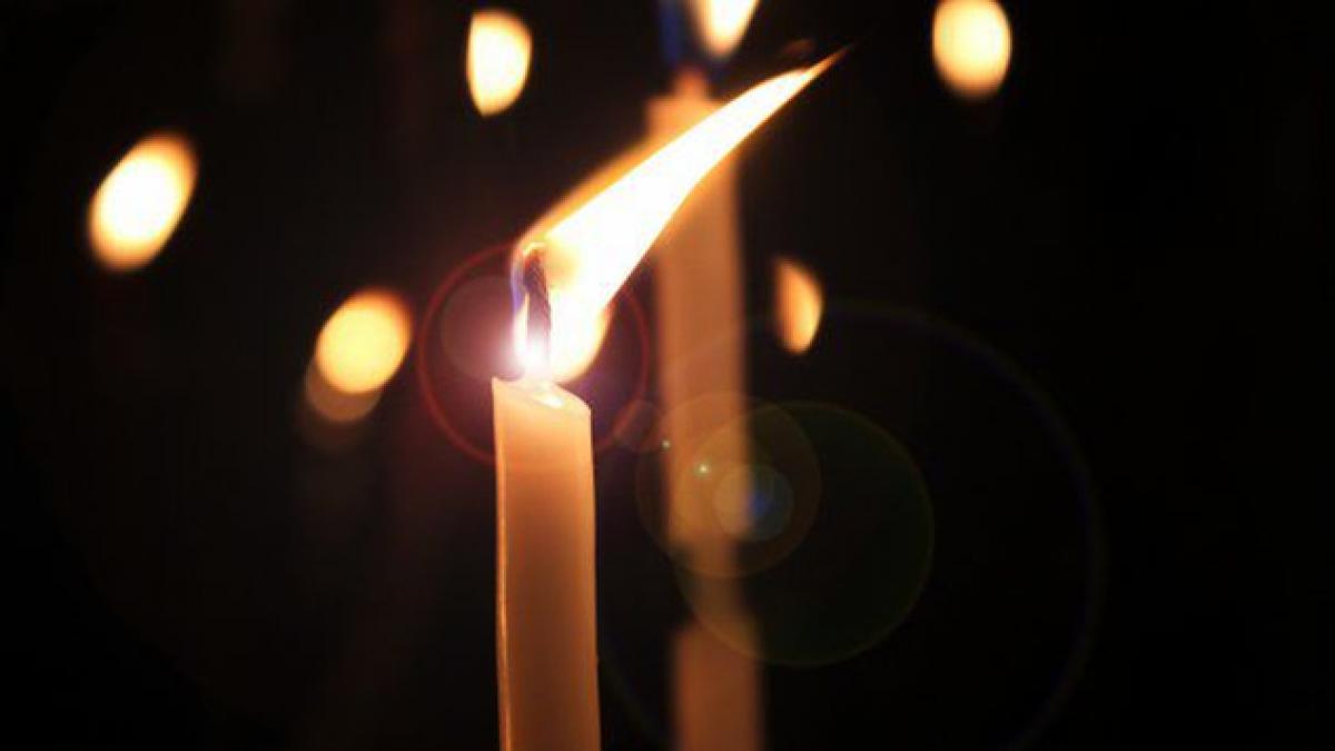 ce inseamna daca aprinzi o lumanare si flacara arde spre dreapta ai mare grija uite ce urmeaza sa