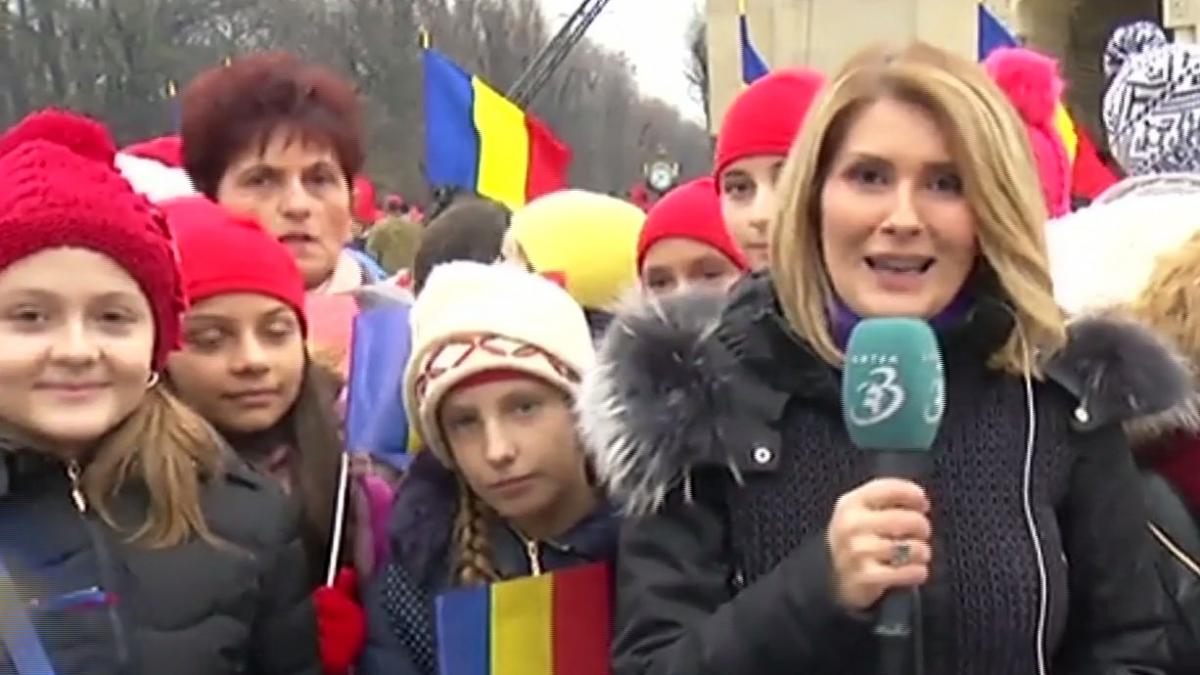 copiii din valea calugareasca braiesti si bratilestipentru prima data la parada militara de ziua