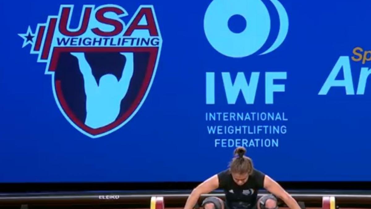 performanta in sportul romanesc o romanca de 22 de ani a devenit campioana mondiala la haltere