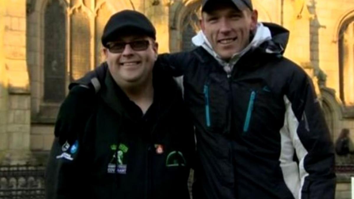 doi frati s au regasit din intamplare dupa 30 de ani