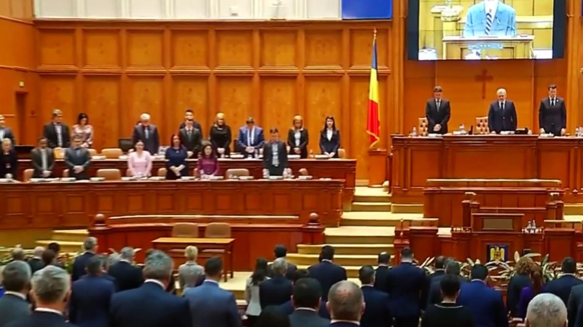 moment de reculegere in parlamentul romaniei pentru regele mihai