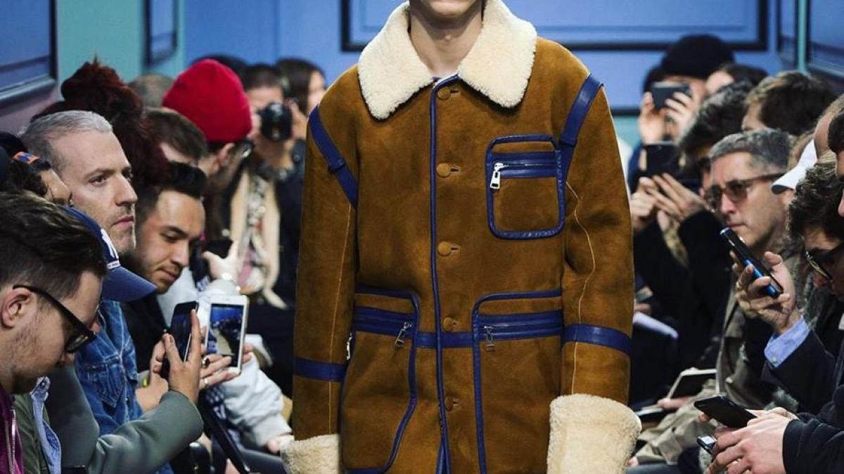 povestea celui mai ravnit model masculin din romania cum arata adolescentul de 17 ani cautat de