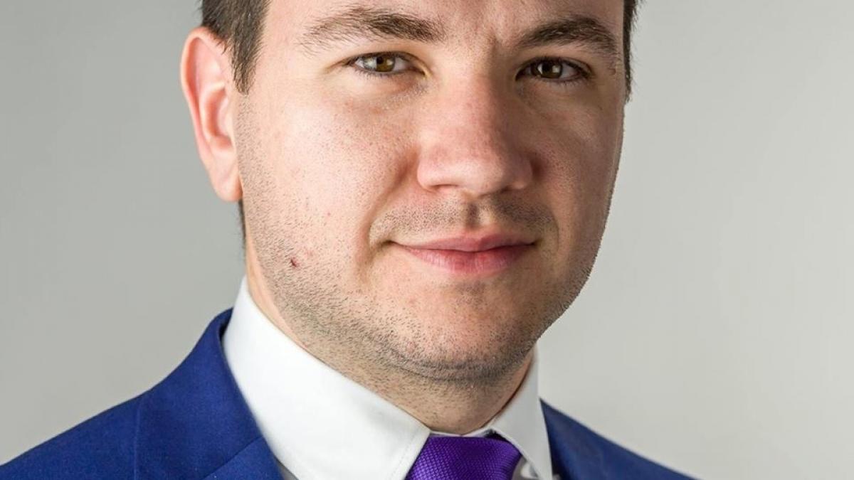 acest tanar a aflat reteta succesului cum reuseste barbatul sa vanda merdenele de 700 000 euro