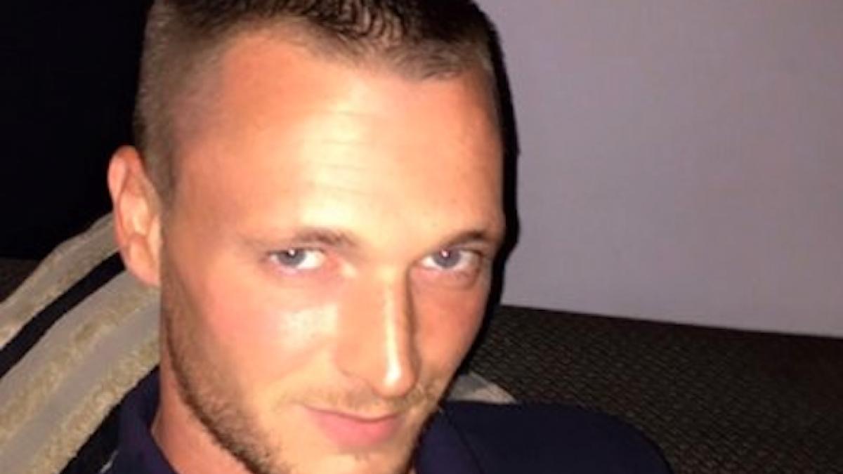 in urma cu cativa ani a aruncat din greseala la gunoi o adevarata avere acum este disperat sa o