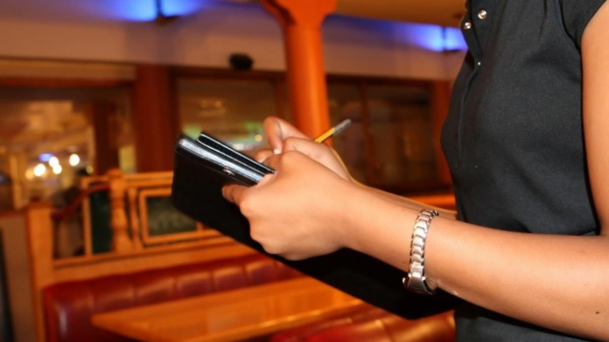 de ce lasam bacsis desi nu este in interesul nostru un cercetator a explicat acest fenomen