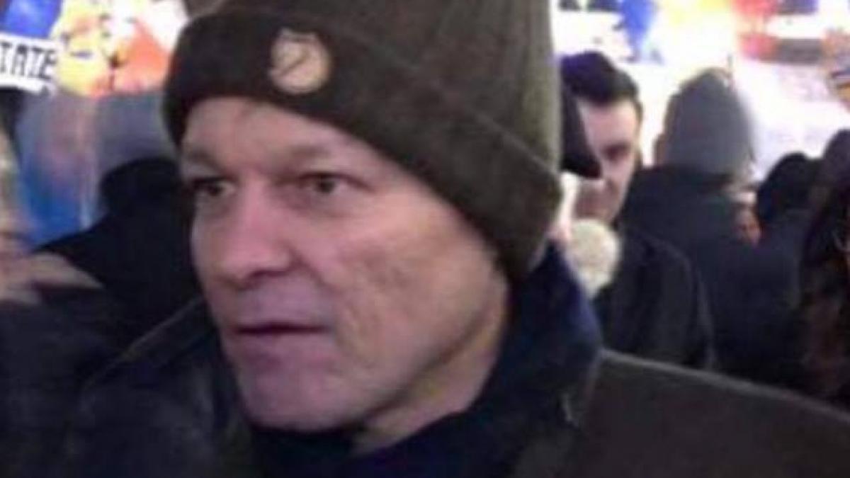 basca mea din par de oaie cat costa caciula cu care ciolos a venit la proteste si