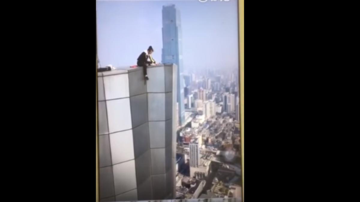 si a pierdut viata dupa ce a cazut mortal de la peste 200 de metri clipul video care a ingrozit