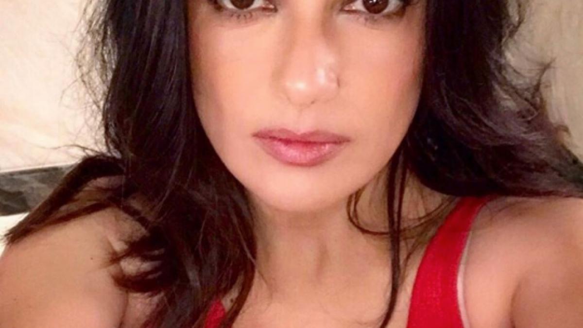 inca o actrita celebra a povestit despre cum a fost hartuita de harvey weinstein este si monstrul