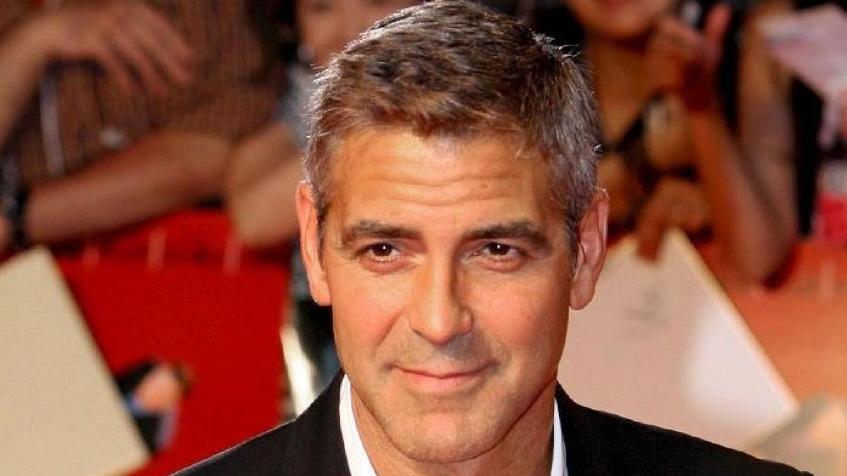 george clooney a depasit limita generozitatii actorul le a dat celor mai apropiati prieteni o suma