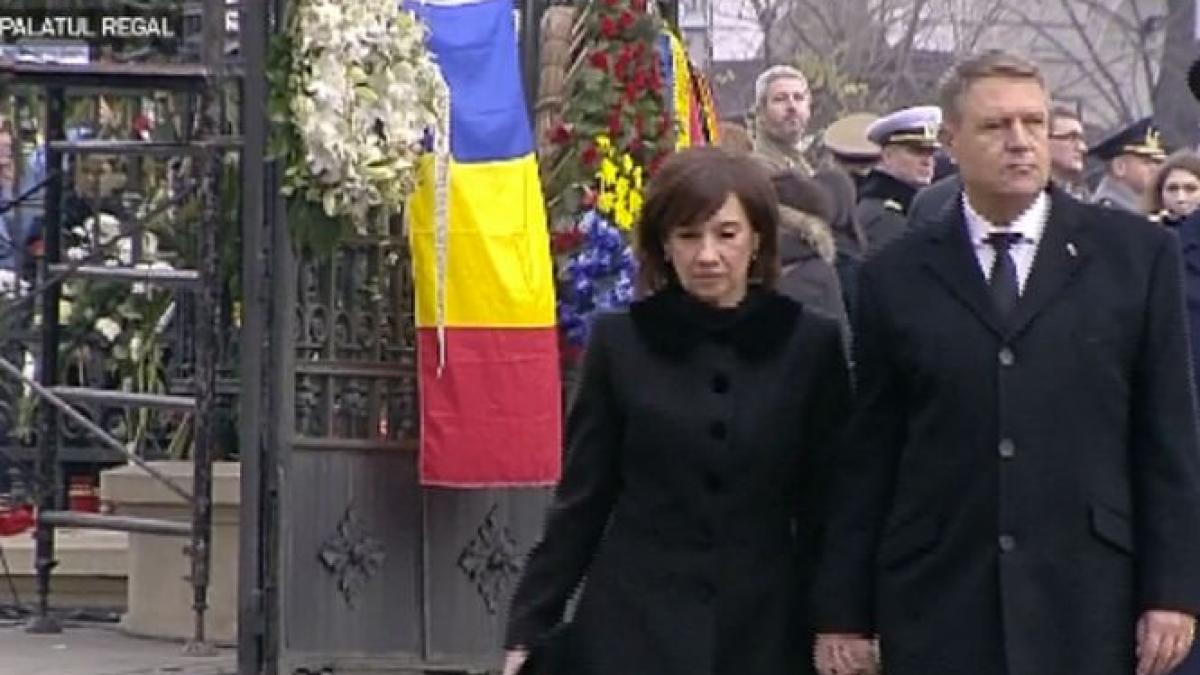 klaus iohannis si sotia sa carmen au ajuns la palatul regal