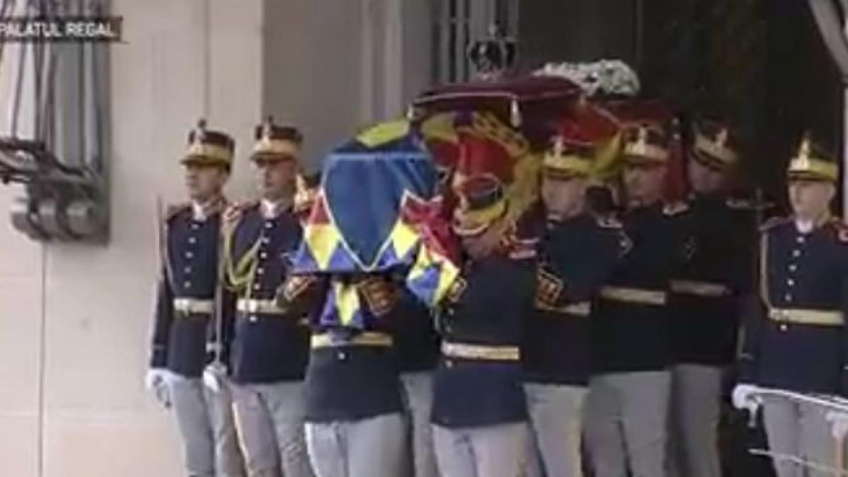 momente emotionante romanii isi plang regele