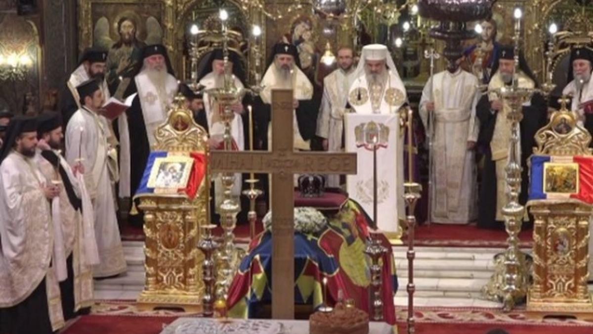 un cunscout psiholog a analizat comportamentul fiicelor regelui mihai cand l au condus pe ultimul