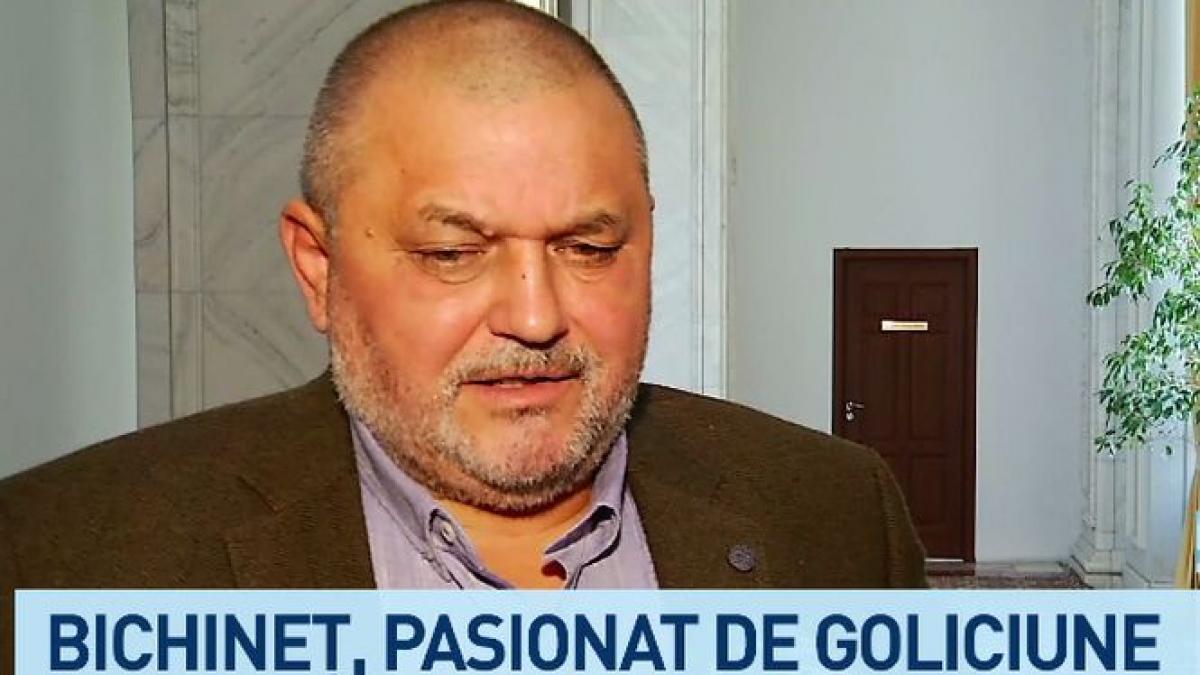 deputatul pmp corneliu bichinet innebunit dupa femei ce a postat pe pagina sa de facebook