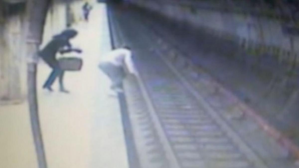 fostul ministru al culturii a solicitat interzicerea imaginilor cu crima de la metrou si