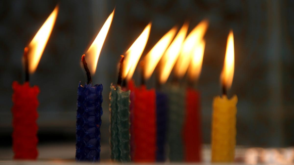 zeci de mii de romani isi serbeaza ziua numelui sfantul praznuit facea parte din neamul