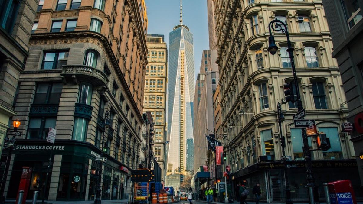 barbat impuscat in cap intr un club din manhattan