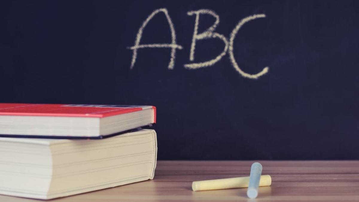 caz revoltator intr o scoala din iasi un copil bolnav a fost lovit de invatatoare