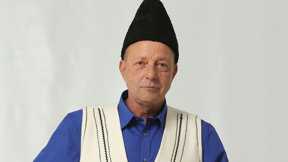 azi e ziua lui marian ralea ce a facut magicianul de ziua sa