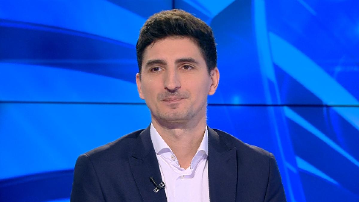 eroii zilei patru tineri si o aplicatie unica